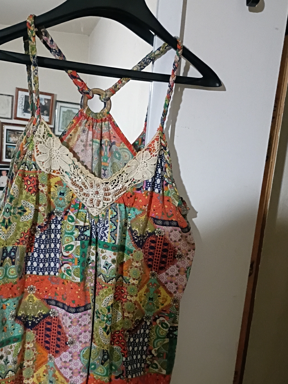 No Boundaries Camisole Top (L) Colorful Wood Beads & Ring